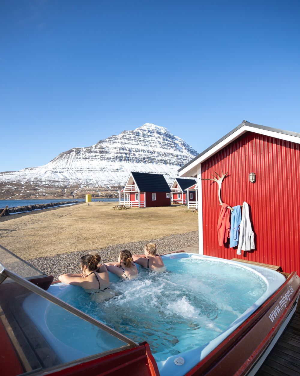 Mjóeyri in den Ostfjorden in Island