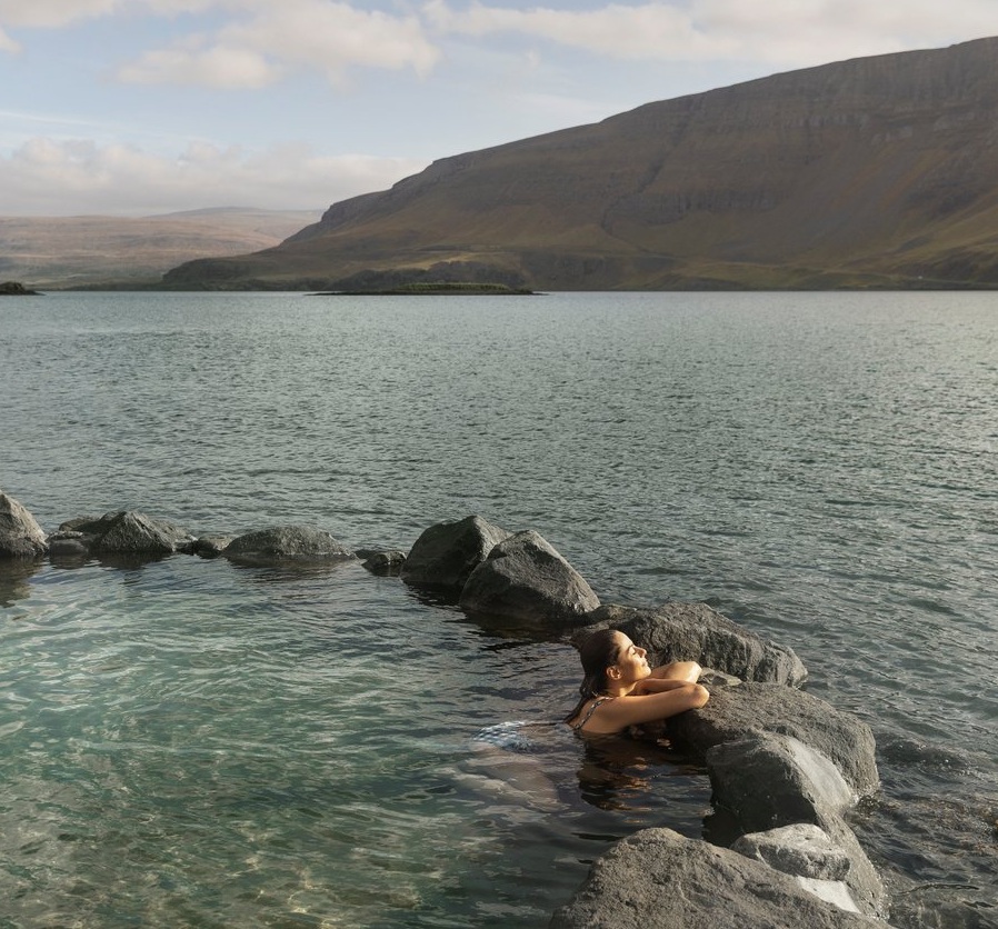Entspannung im Hot Pot, Foto Axel Sig Íslandsstofa