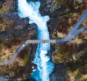 Wasserfälle Hraunfossar in Island, Foto Icelandic Explorer, Visit Iceland