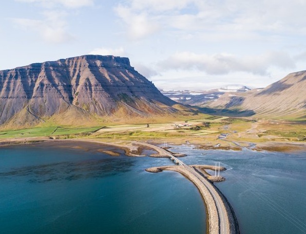 Þingeyri auf den Westfjorden in Island. Foto Iceland Explorer Visit Iceland