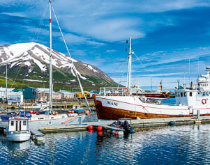 Kleiner Hafen in Island