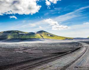 Schwarze Lavawüste auf dem Weg nach Landmannalaugar