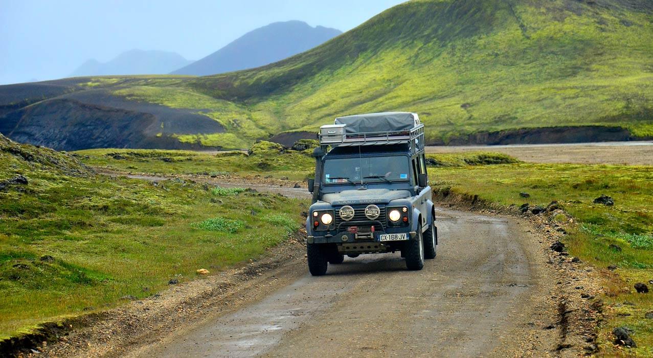 4x4 Mietwagen im Hochland in Island