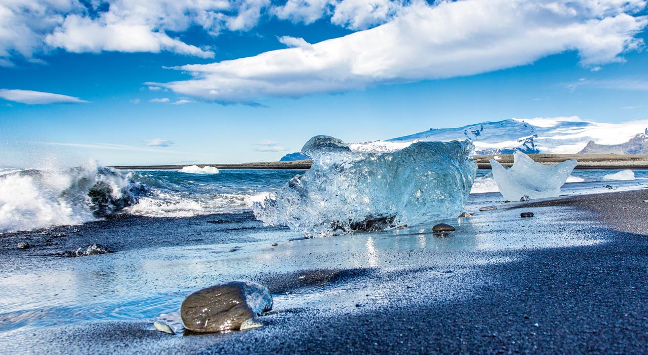 Eisberge an der Gletscherlagune Jökulsarlon in Island